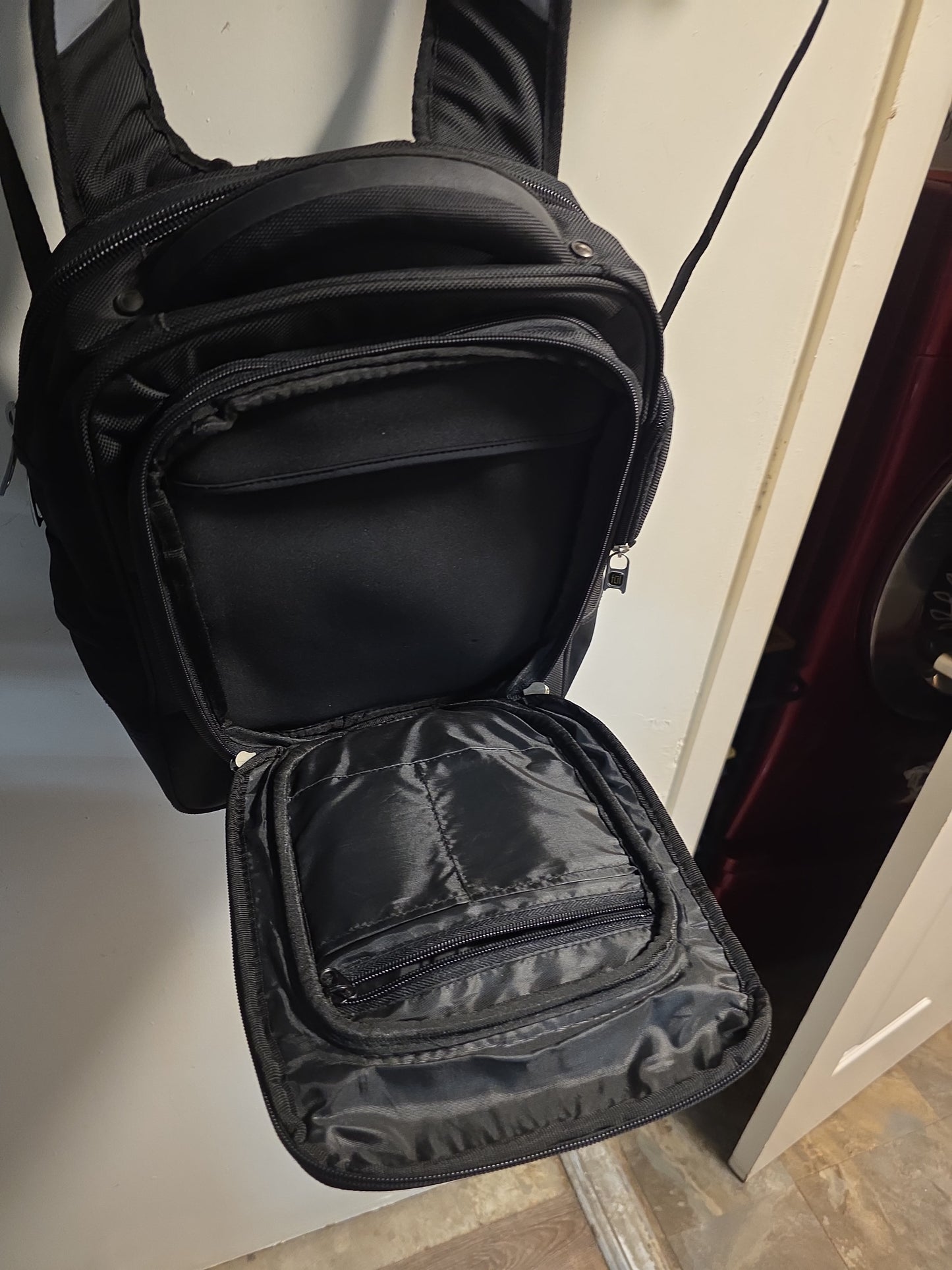New without tags Ful backpack. Black.